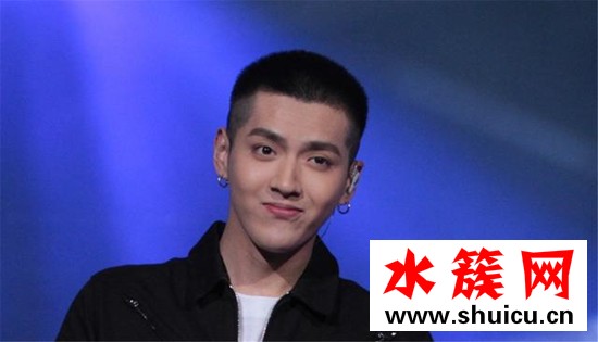 吴亦凡锅盖头