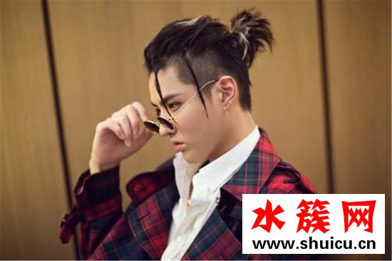 吴亦凡锅盖头