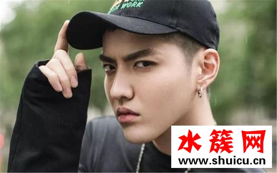 吴亦凡锅盖头