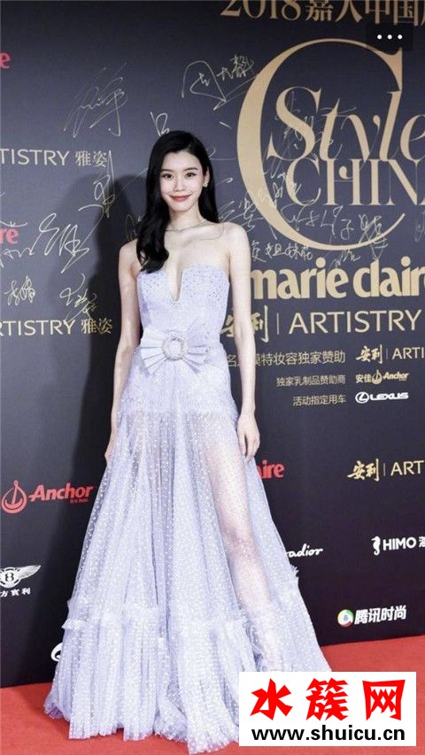 Baby杨幂倪妮唐嫣四小花同台比美