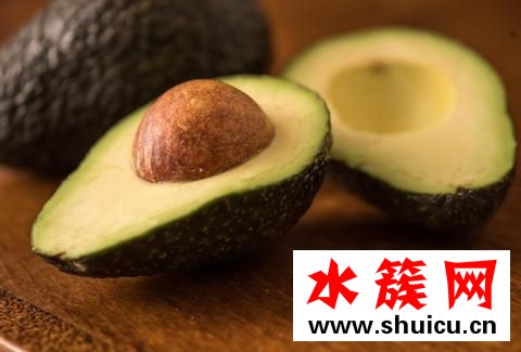 牛油果里面的核能吃吗