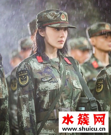 张馨予训狗惨被咬是怎么回事