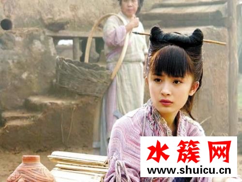 杨幂大头贴旧照曝光 整容没整容你们心里没点数?