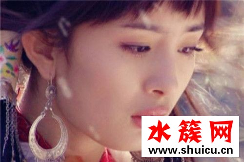 杨幂大头贴旧照曝光 整容没整容你们心里没点数?