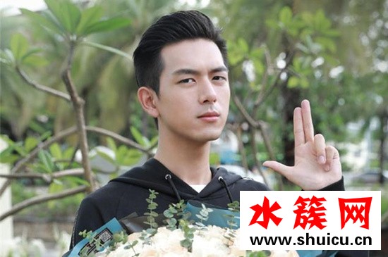 李现发型叫什么名字