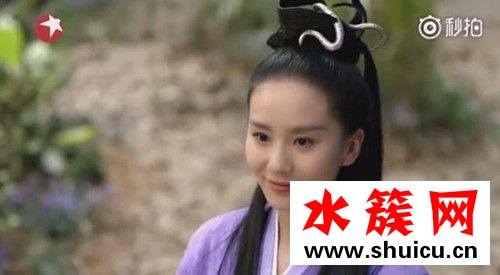醉玲珑凤卿尘口红什么颜色
