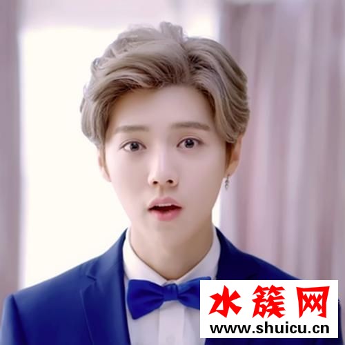 鹿晗涂口红了吗