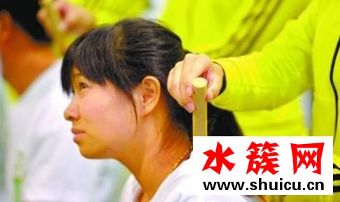 艾灸后喉咙痛是怎么回事