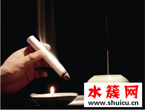 三伏天可以天天艾灸吗