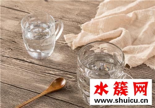 喝水减肥法的最佳时间