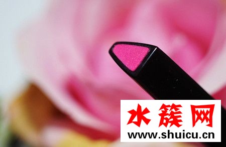这几支开架唇彩擦上去立马成为冰山Girl