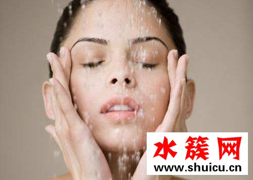 适合油皮痘肌的洗面奶有哪些