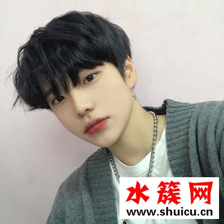 2019男生流行什么颜色头发