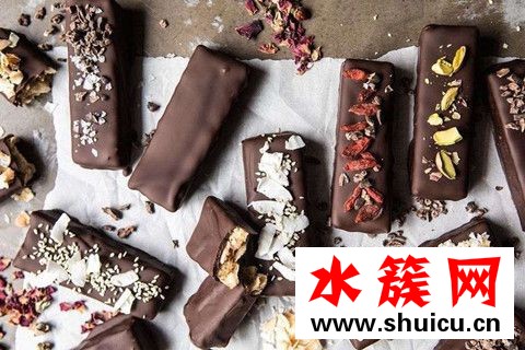 脚后跟干燥是怎么回事