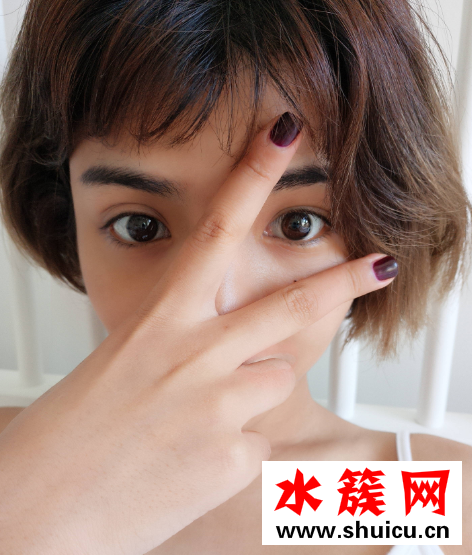 我的前半生罗子君指甲油颜色