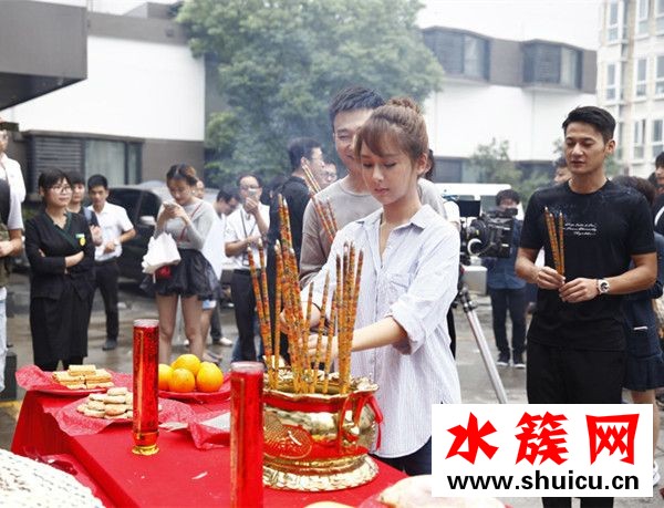 《欢乐颂2》正式开机 杨紫刘涛原班人马重聚 欢乐颂2演员表