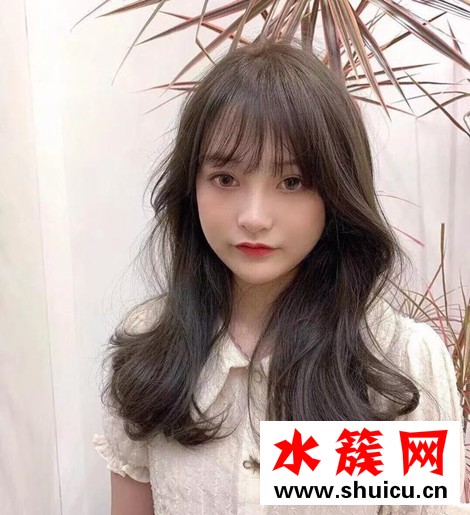 流行烫不卷的发型叫什么