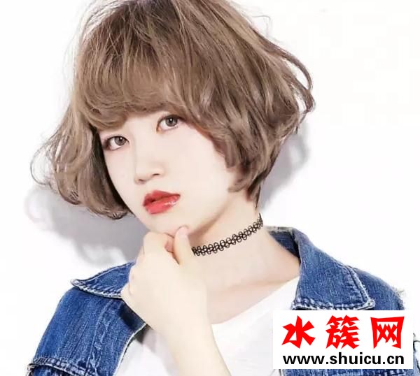 烫卷的短发配什么颜色好看？2017最新流行的短发造型 2017流行发型中短发