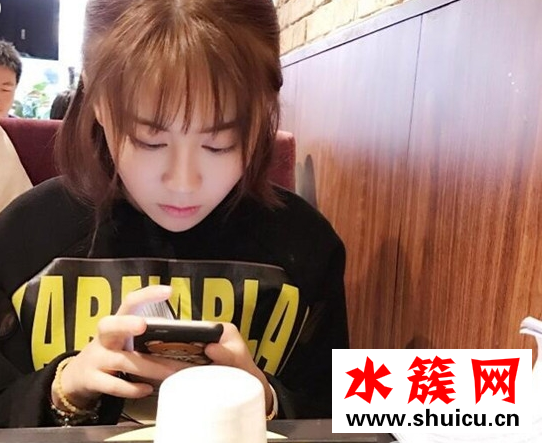 郑拓疆的妻子谁是