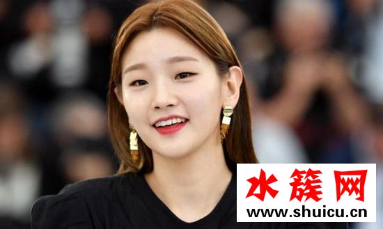寄生虫妹妹的扮演者叫什么名字