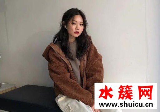 今年最流行的卷发