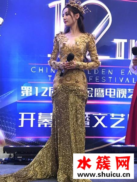 迪丽热巴手臂粗是什么回事