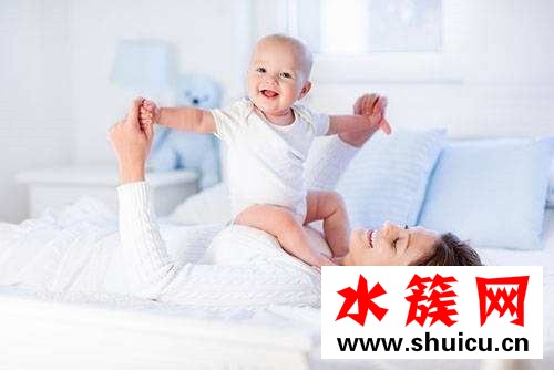 宝宝咳嗽吐奶怎么回事该怎么办