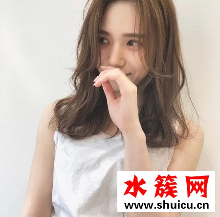 提亮肤色的棕色头发大全