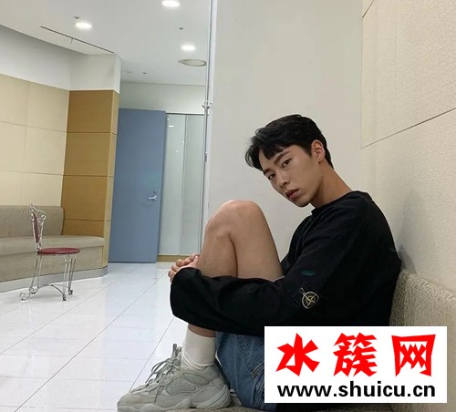 犬系男成韩剧大势？偶然发现的一天白经李宰旭的高级脸让人想不喜欢他都很难！