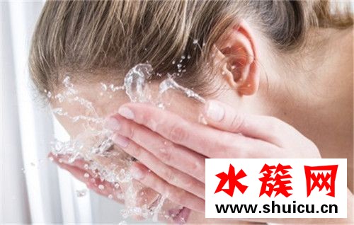 洁面乳和洗面奶的区别