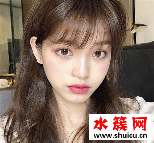 适合学生党的显白发色