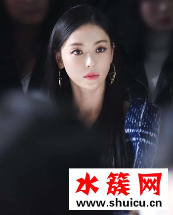 爱上变身情人李多熙眼妆怎么化
