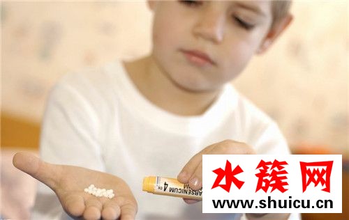 宝宝发烧能喝葡萄糖水吗