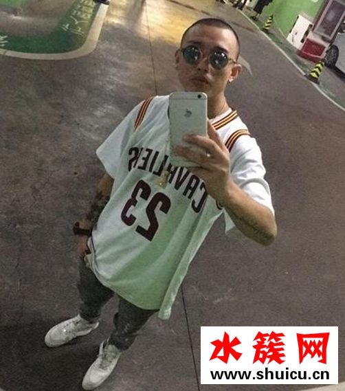 老子吃火锅你吃火锅底料是什么歌