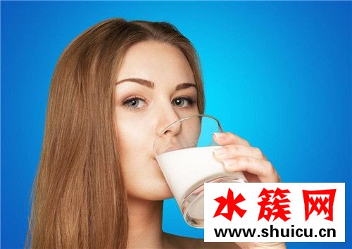 晚上运动完可以喝牛奶吗