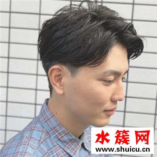 男生夏天适合剪什么头型
