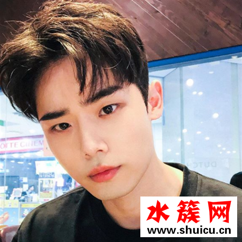 男生夏天适合剪什么头型