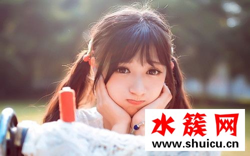 日系无辜大眼萝莉妆的画法