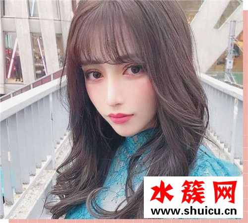夏天适合染什么颜色