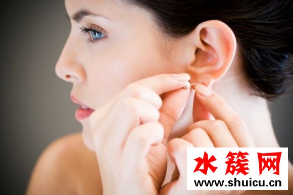 耳骨打洞有多痛？打耳洞该注意的事一次搞懂 穿耳洞要注意什么