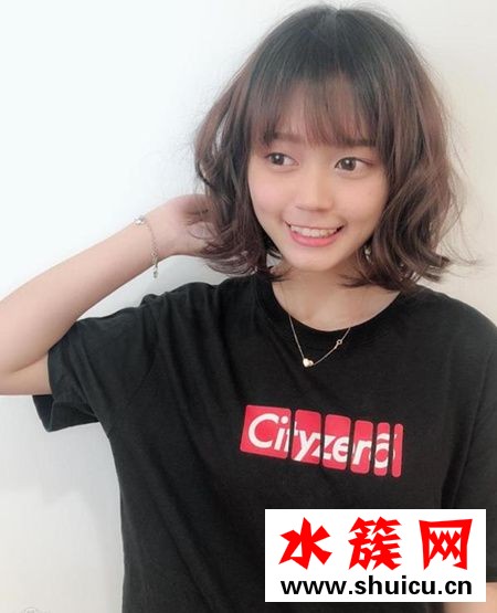 大脸适合什么长度的短发