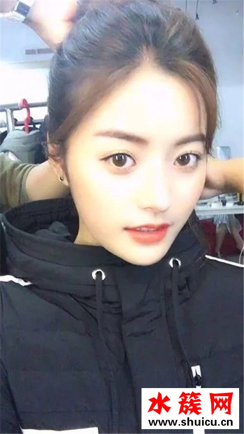 胡一天前女友是谁