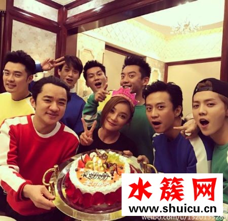 袁姗姗生日晒照 跑男团齐聚独缺胖迪 迪丽热巴被冷落？ 奔跑吧2017