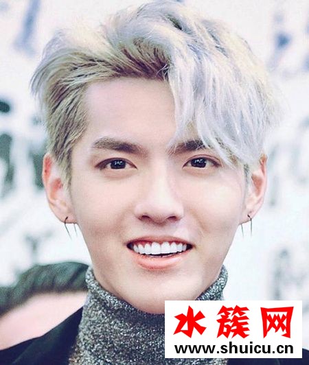 吴亦凡2019最新发型照片