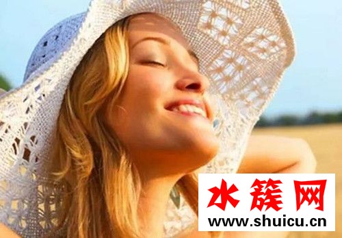 浅色口红怎么涂好看