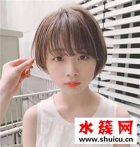 圆脸小个子女生适合剪短发理由