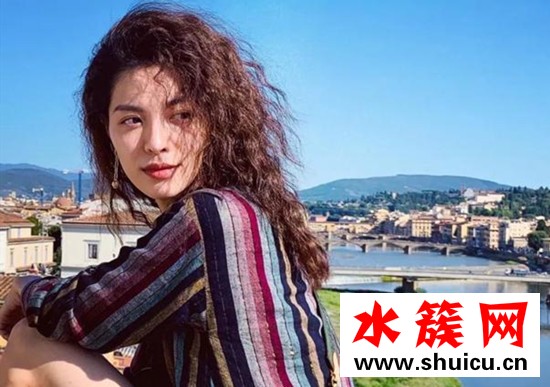 羊毛卷发型怎么烫好看