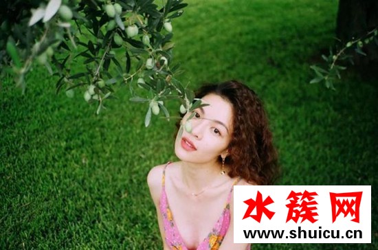 羊毛卷发型怎么烫好看