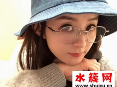 赵丽颖手写冬至快乐提醒大家吃饺子