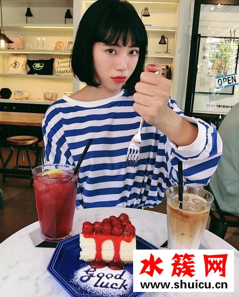 两边有肉肉的脸型适合留什么发型